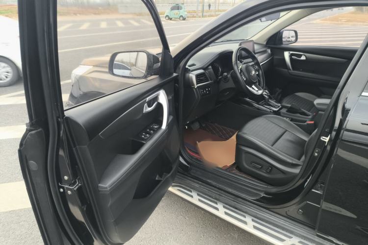 Used Kia Sportage R 2018 2.0L Automatic Smart Luxury Version China V Standard Driver Seat