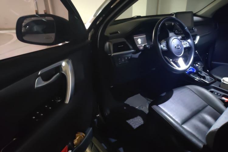 Used Kia Sportage R 2018 2.0L Automatic Smart Luxury Version China V Standard Driver Seat