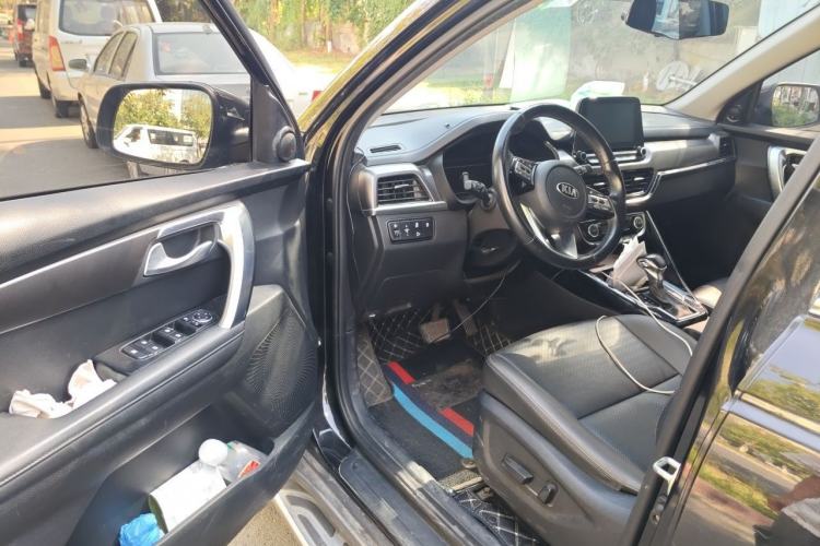 Used Kia Sportage R 2018 2.0L Automatic Smart Luxury Version China V Standard Driver Seat