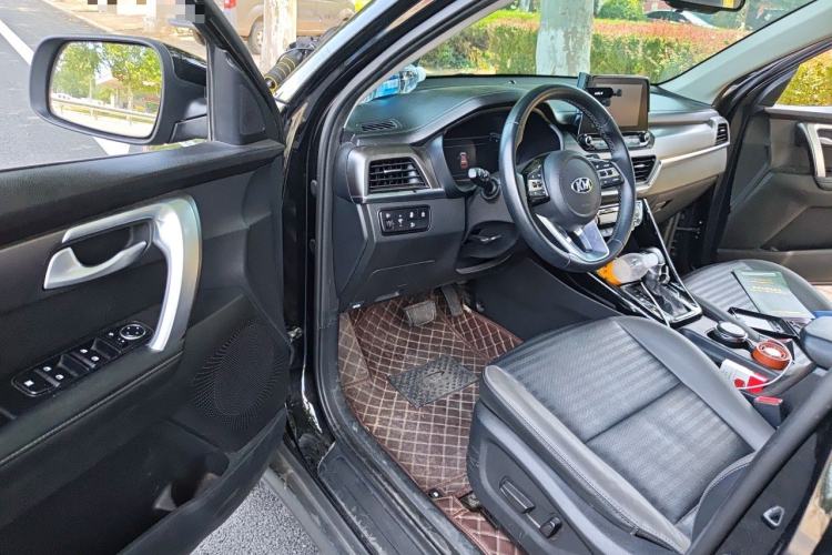 Used Kia Sportage R 2018 2.0L Automatic Smart Luxury Version China V Standard Driver Seat