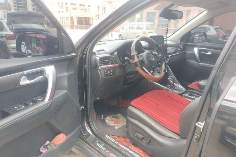 Used Kia Sportage R 2018 2.0L Automatic Smart Luxury Version China V Standard Driver Seat