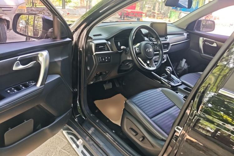 Used Kia Sportage R 2018 2.0L Automatic Smart Luxury Version China V Standard Driver Seat
