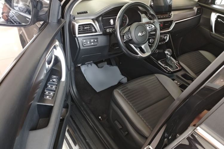 Used Kia Sportage R 2018 2.0L Automatic Smart Luxury Version China V Standard Driver Seat