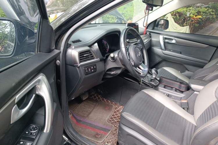 Used Kia Sportage R 2018 2.0L Automatic Smart Luxury Version China V Standard Driver Seat