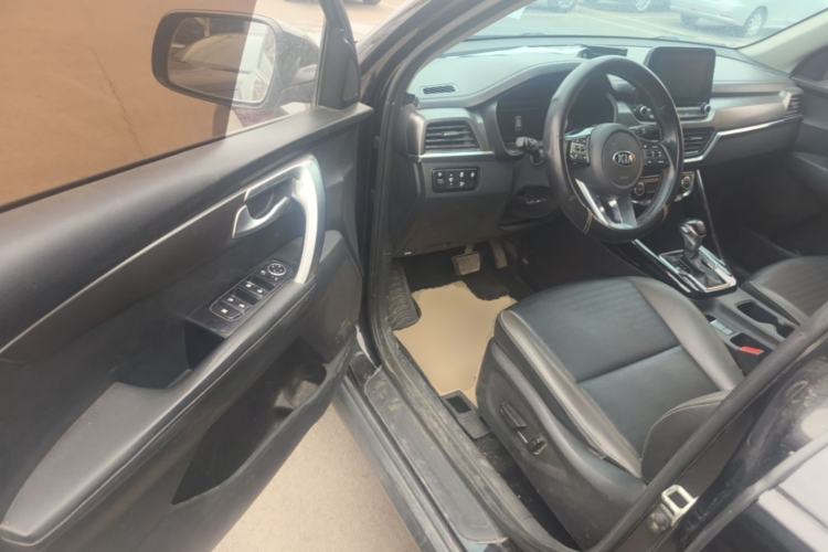 Used Kia Sportage R 2018 2.0L Automatic Smart Luxury Version China V Standard Driver Seat