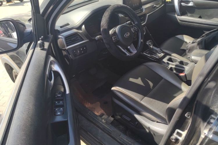 Used Kia Sportage R 2018 2.0L Automatic Smart Luxury Version China V Standard Driver Seat