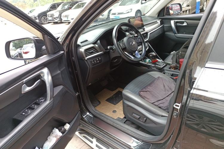 Used Kia Sportage R 2018 2.0L Automatic Smart Luxury Version China V Standard Driver Seat