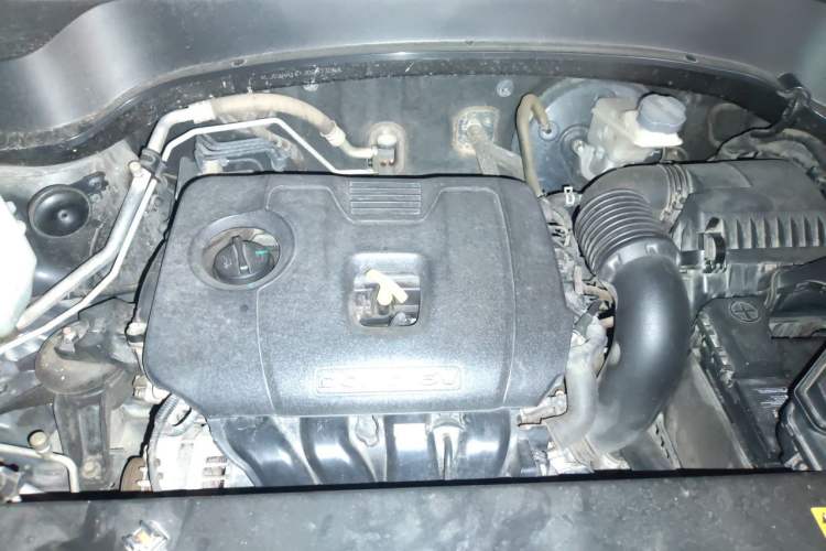 Used Kia Sportage R 2018 2.0L Automatic Smart Luxury Version China V Standard Engine Bay