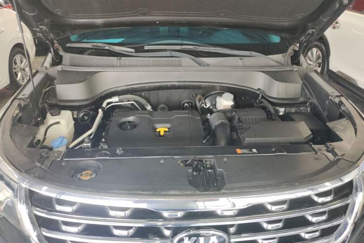 Used Kia Sportage R 2018 2.0L Automatic Smart Luxury Version China V Standard Engine Bay