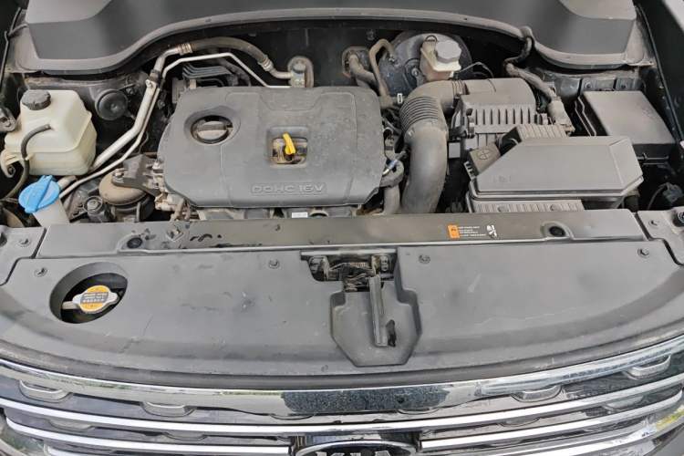 Used Kia Sportage R 2018 2.0L Automatic Smart Luxury Version China V Standard Engine Bay
