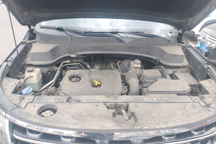 Used Kia Sportage R 2018 2.0L Automatic Smart Luxury Version China V Standard Engine Bay