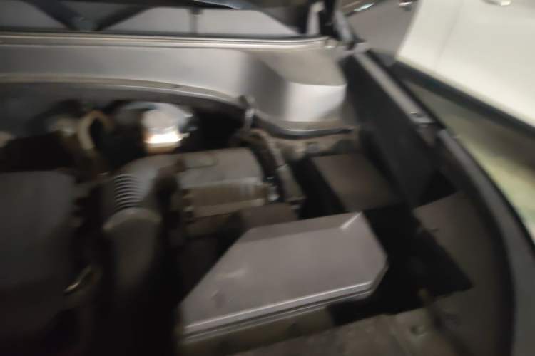 Used Kia Sportage R 2018 2.0L Automatic Smart Luxury Version China V Standard Engine Bay Left