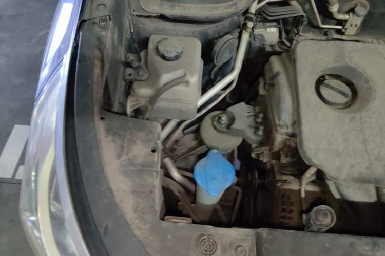 Used Kia Sportage R 2018 2.0L Automatic Smart Luxury Version China V Standard Engine Bay Right