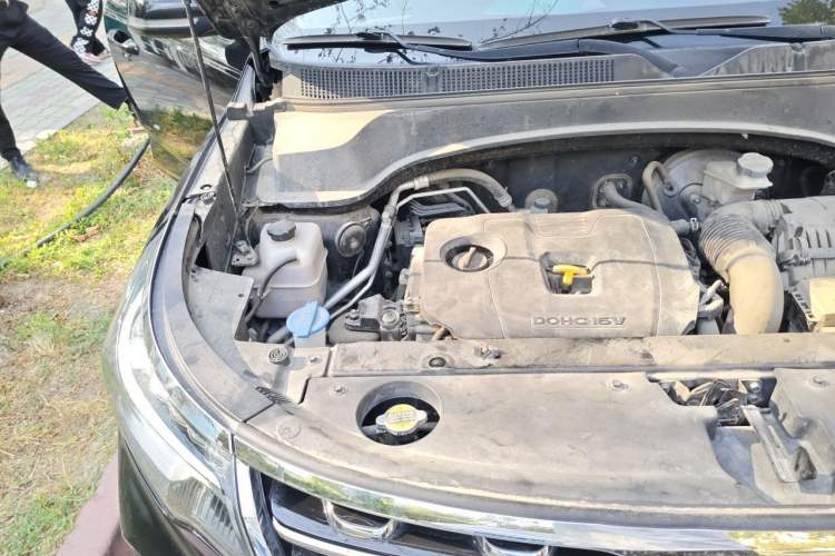 Used Kia Sportage R 2018 2.0L Automatic Smart Luxury Version China V Standard Engine Bay Right