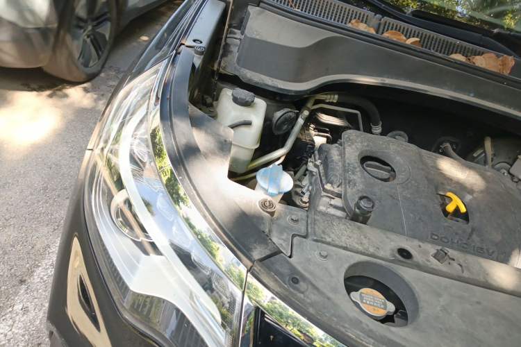 Used Kia Sportage R 2018 2.0L Automatic Smart Luxury Version China V Standard Engine Bay Right