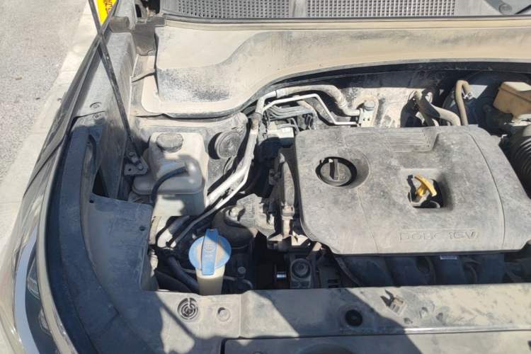 Used Kia Sportage R 2018 2.0L Automatic Smart Luxury Version China V Standard Engine Bay Right