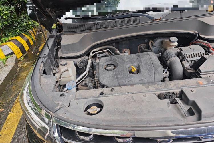 Used Kia Sportage R 2018 2.0L Automatic Smart Luxury Version China V Standard Engine Bay Right