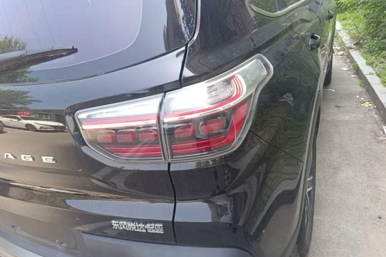 Used Kia Sportage R 2018 2.0L Automatic Smart Luxury Version China V Standard Exterior 3