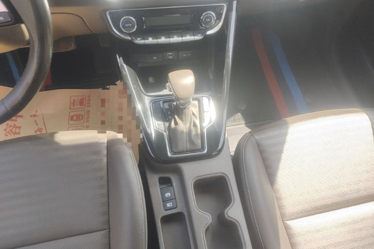 Used Kia Sportage R 2018 2.0L Automatic Smart Luxury Version China V Standard Gear Lever