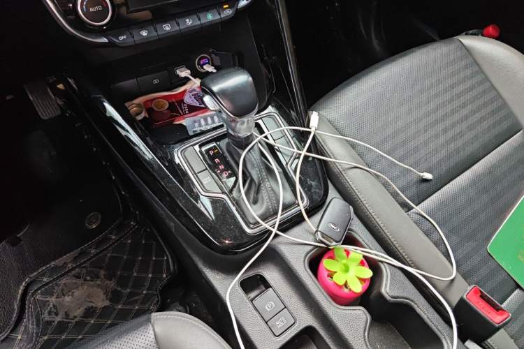 Used Kia Sportage R 2018 2.0L Automatic Smart Luxury Version China V Standard Gear Lever