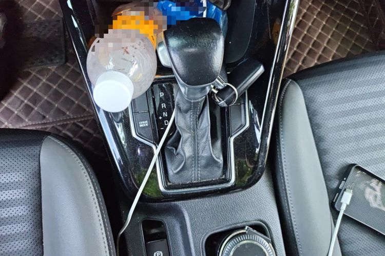 Used Kia Sportage R 2018 2.0L Automatic Smart Luxury Version China V Standard Gear Lever