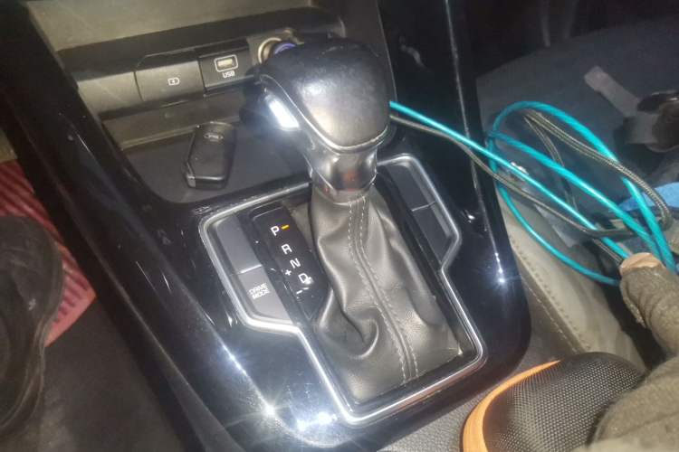 Used Kia Sportage R 2018 2.0L Automatic Smart Luxury Version China V Standard Gear Lever