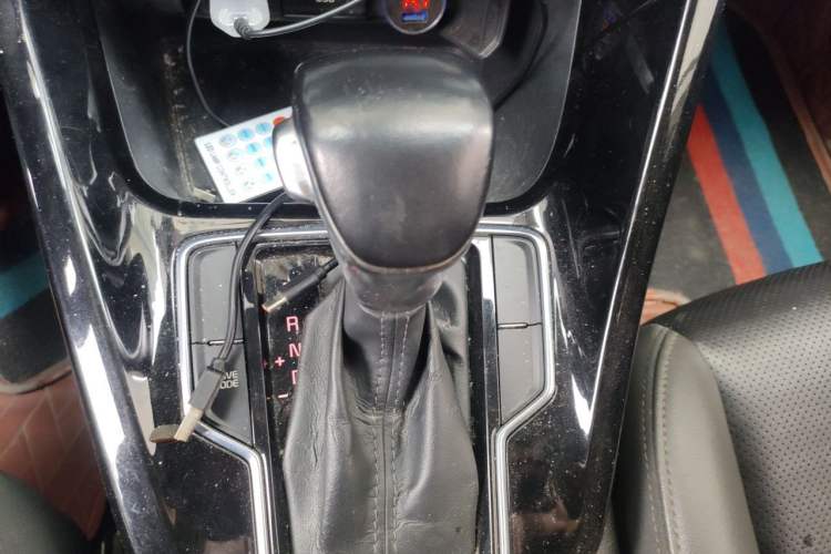 Used Kia Sportage R 2018 2.0L Automatic Smart Luxury Version China V Standard Gear Lever