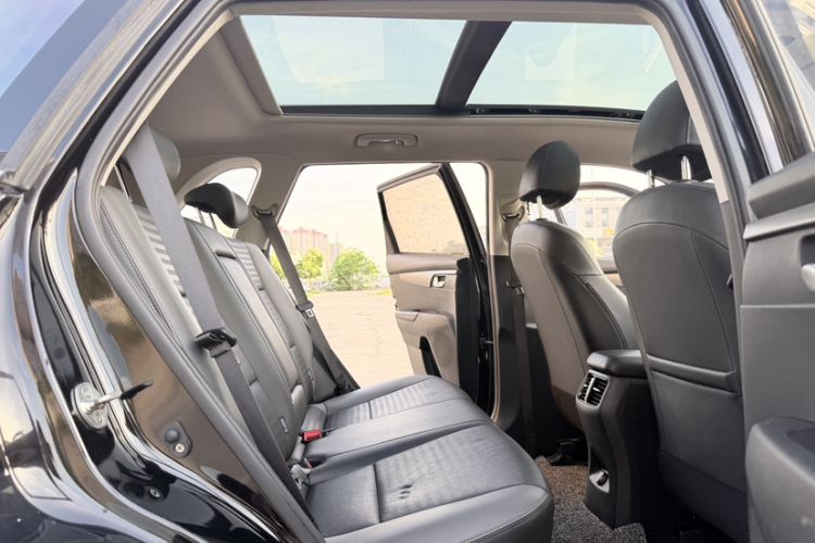 Used Kia Sportage R 2018 2.0L Automatic Smart Luxury Version China V Standard Headliner