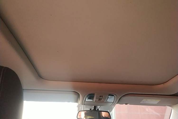 Used Kia Sportage R 2018 2.0L Automatic Smart Luxury Version China V Standard Headliner