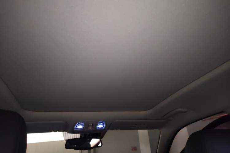 Used Kia Sportage R 2018 2.0L Automatic Smart Luxury Version China V Standard Headliner