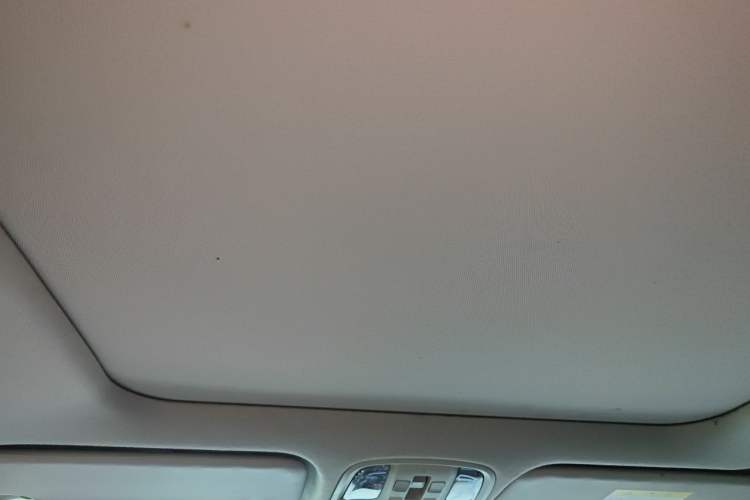 Used Kia Sportage R 2018 2.0L Automatic Smart Luxury Version China V Standard Headliner