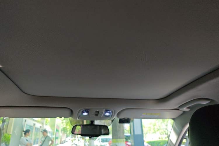 Used Kia Sportage R 2018 2.0L Automatic Smart Luxury Version China V Standard Headliner