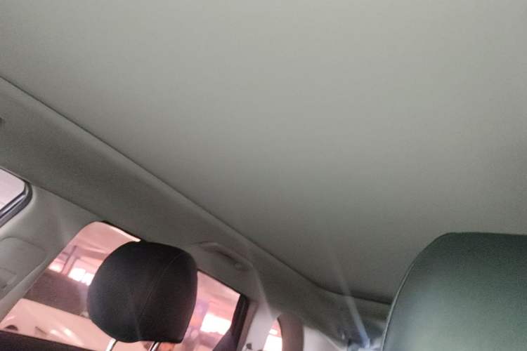 Used Kia Sportage R 2018 2.0L Automatic Smart Luxury Version China V Standard Headliner