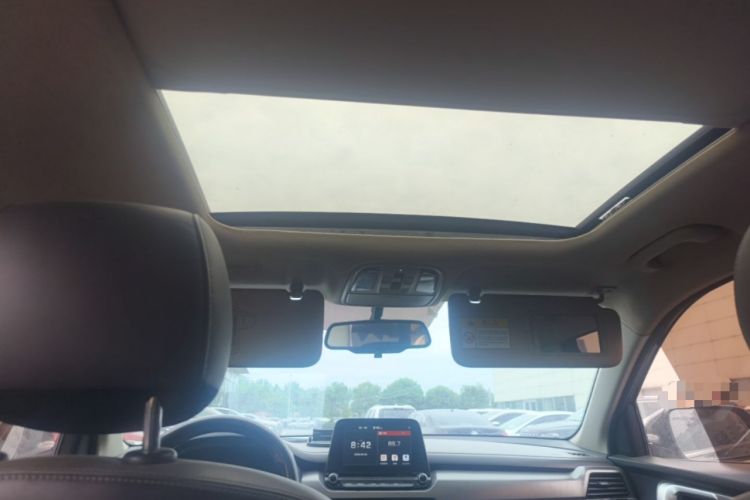 Used Kia Sportage R 2018 2.0L Automatic Smart Luxury Version China V Standard Headliner