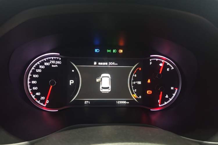 Used Kia Sportage R 2018 2.0L Automatic Smart Luxury Version China V Standard Instrument Cluster