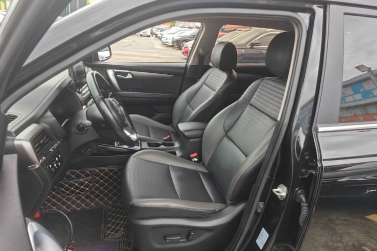 Used Kia Sportage R 2018 2.0L Automatic Smart Luxury Version China V Standard Left Front Seat