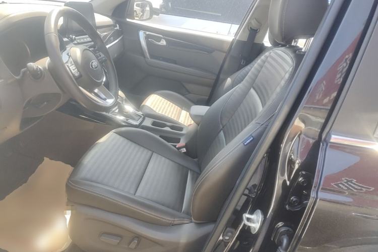 Used Kia Sportage R 2018 2.0L Automatic Smart Luxury Version China V Standard Left Front Seat