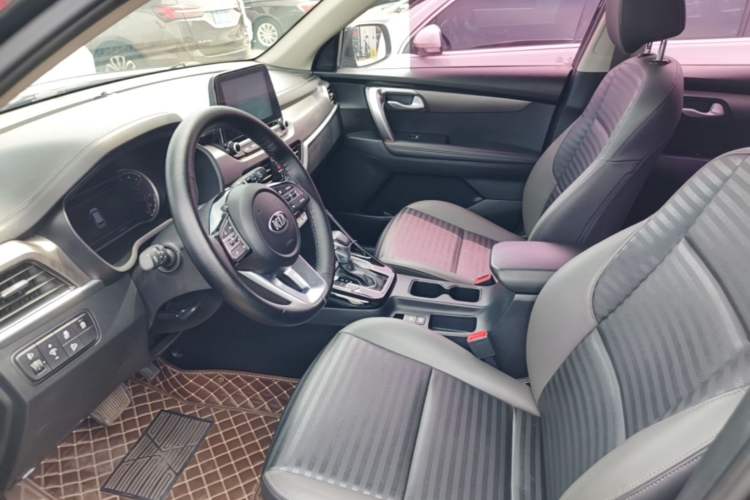 Used Kia Sportage R 2018 2.0L Automatic Smart Luxury Version China V Standard Left Front Seat