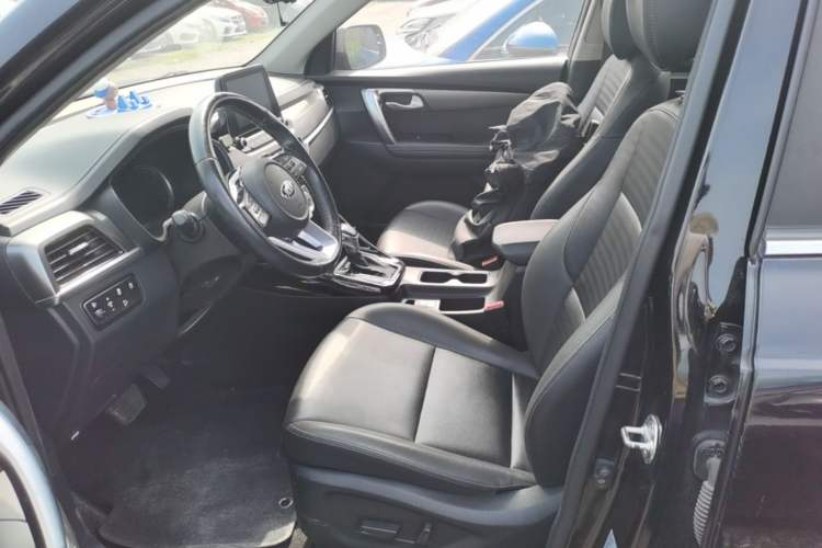 Used Kia Sportage R 2018 2.0L Automatic Smart Luxury Version China V Standard Left Front Seat