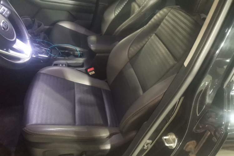 Used Kia Sportage R 2018 2.0L Automatic Smart Luxury Version China V Standard Left Front Seat