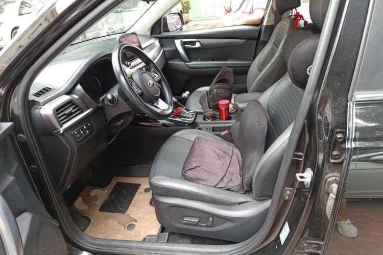 Used Kia Sportage R 2018 2.0L Automatic Smart Luxury Version China V Standard Left Front Seat