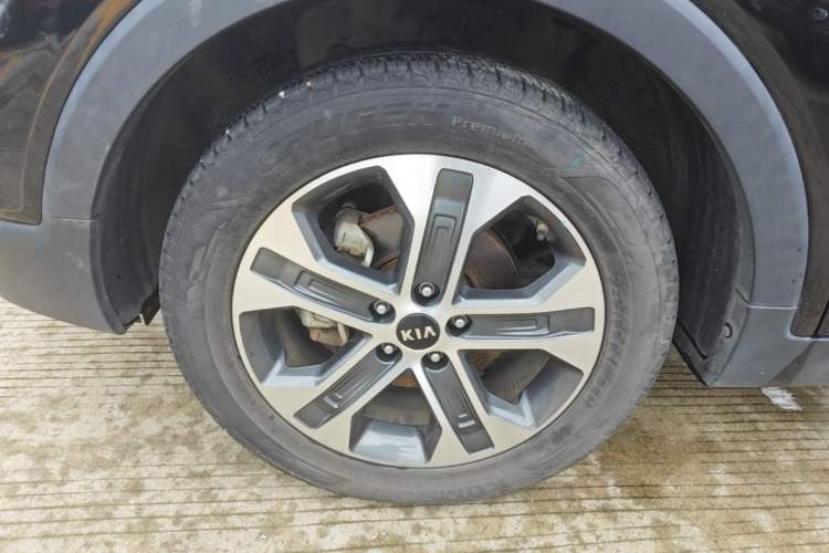 Used Kia Sportage R 2018 2.0L Automatic Smart Luxury Version China V Standard Left Front Wheel Hub