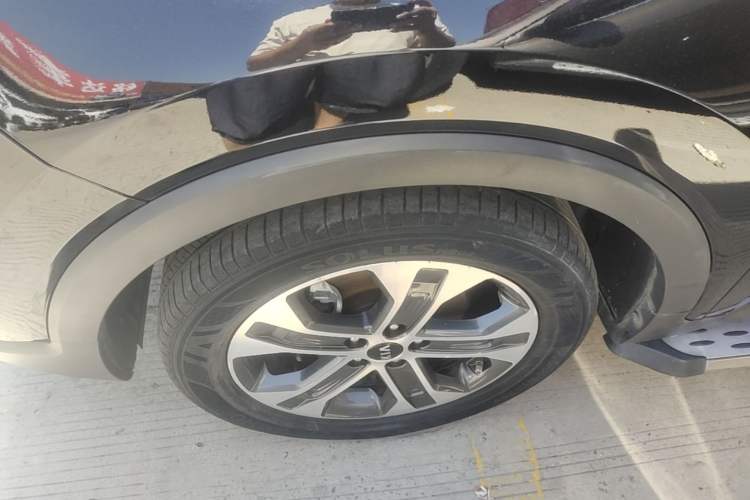 Used Kia Sportage R 2018 2.0L Automatic Smart Luxury Version China V Standard Left Front Wheel Hub