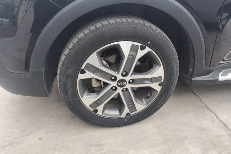 Used Kia Sportage R 2018 2.0L Automatic Smart Luxury Version China V Standard Left Front Wheel Hub