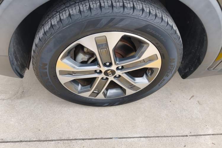 Used Kia Sportage R 2018 2.0L Automatic Smart Luxury Version China V Standard Left Front Wheel Hub