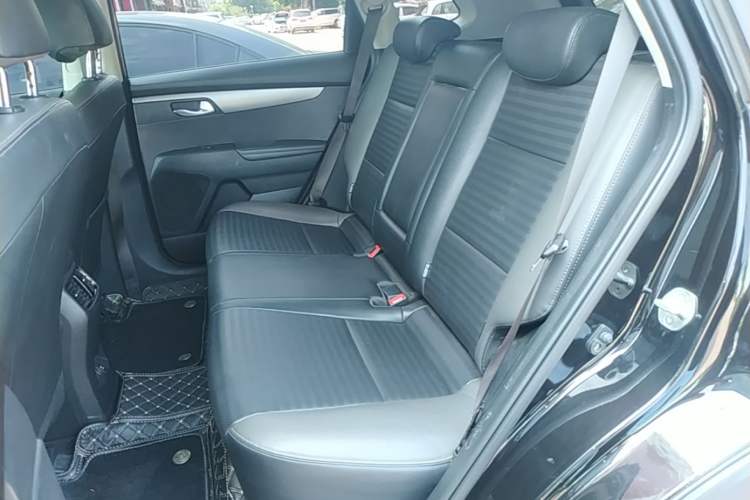 Used Kia Sportage R 2018 2.0L Automatic Smart Luxury Version China V Standard Left Rear Seat