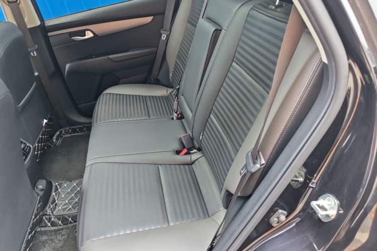 Used Kia Sportage R 2018 2.0L Automatic Smart Luxury Version China V Standard Left Rear Seat