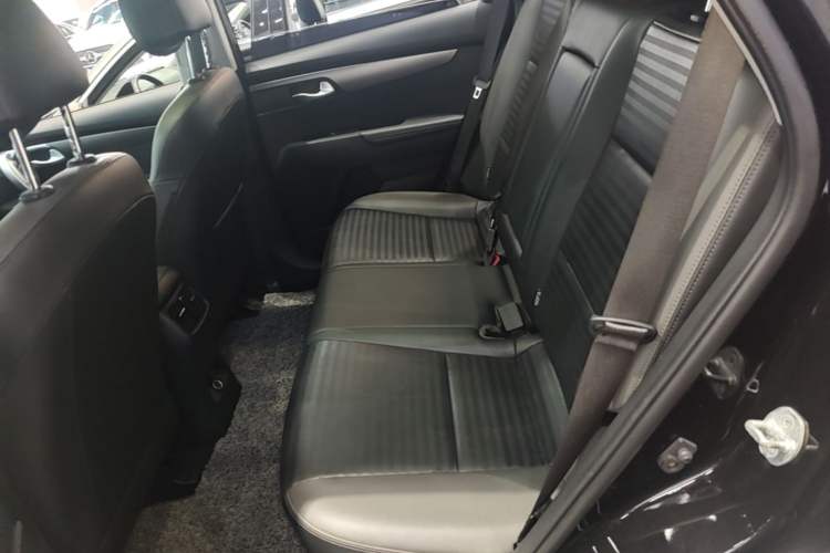 Used Kia Sportage R 2018 2.0L Automatic Smart Luxury Version China V Standard Left Rear Seat
