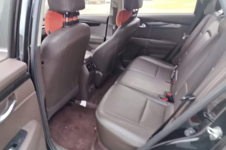 Used Kia Sportage R 2018 2.0L Automatic Smart Luxury Version China V Standard Left Rear Seat