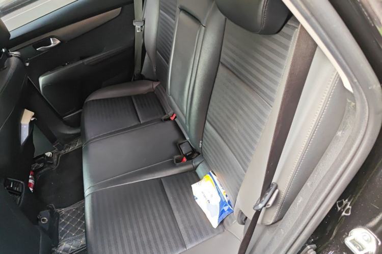 Used Kia Sportage R 2018 2.0L Automatic Smart Luxury Version China V Standard Left Rear Seat